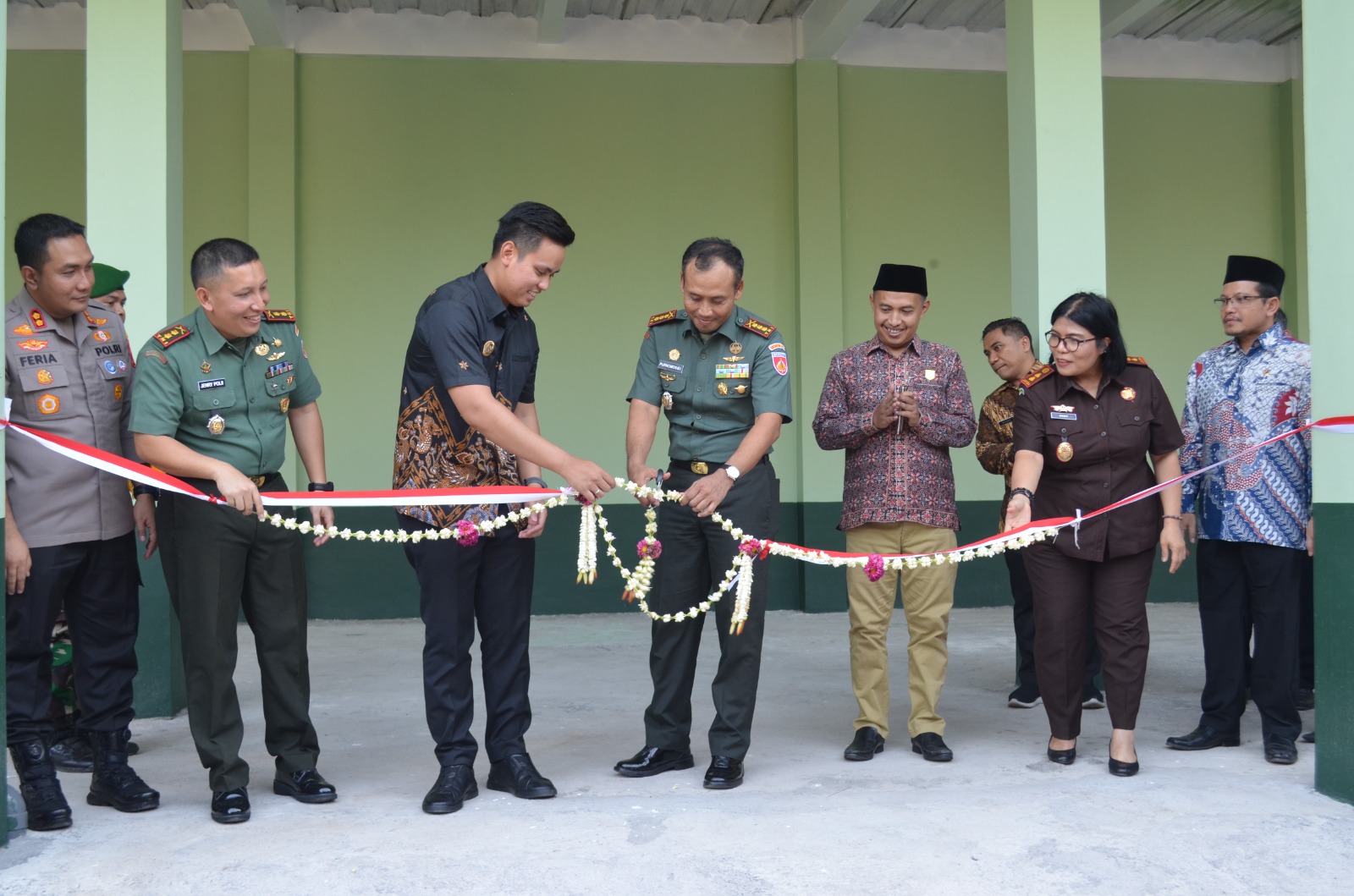 Resmikan Gedung Staf Kodim 0715/Kendal, Begini Penjesan Danrem 073/Makutarama